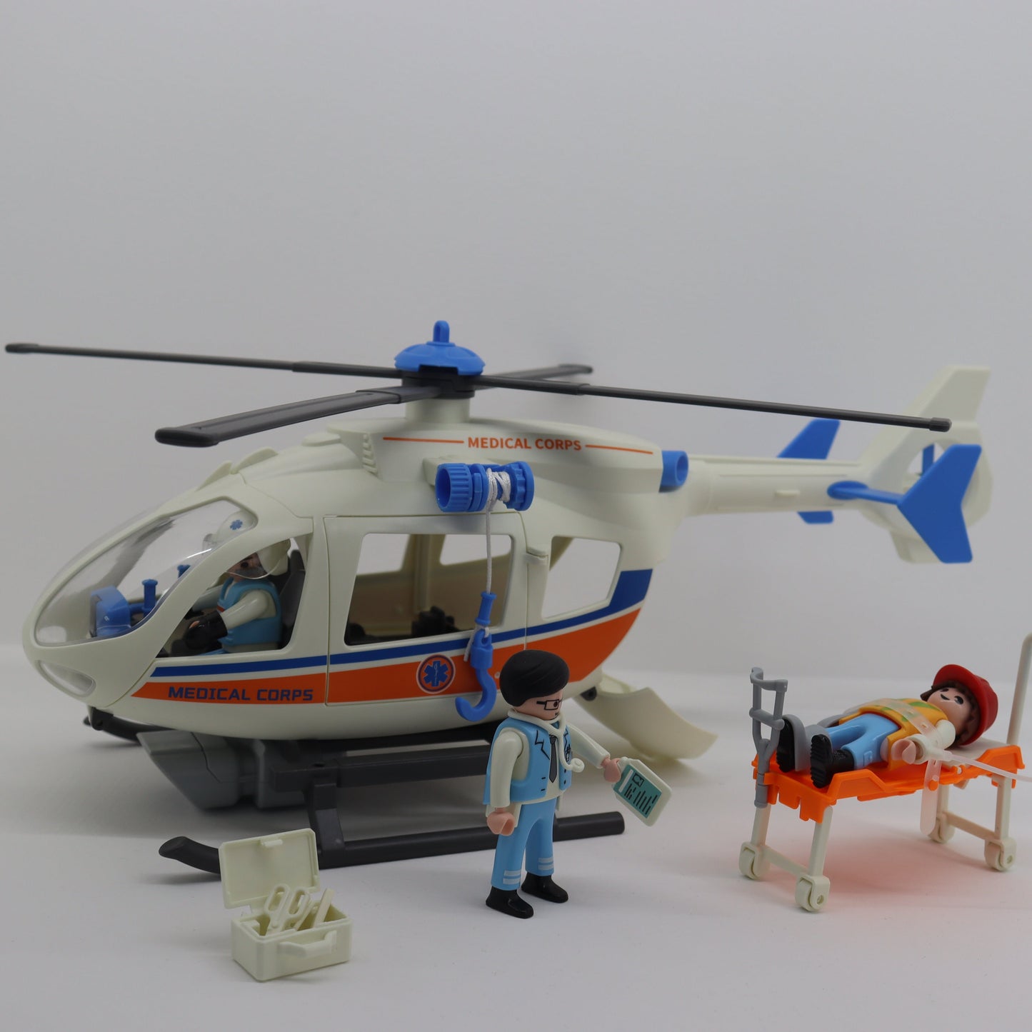 Helicóptero Médico Rescate de Emergencia